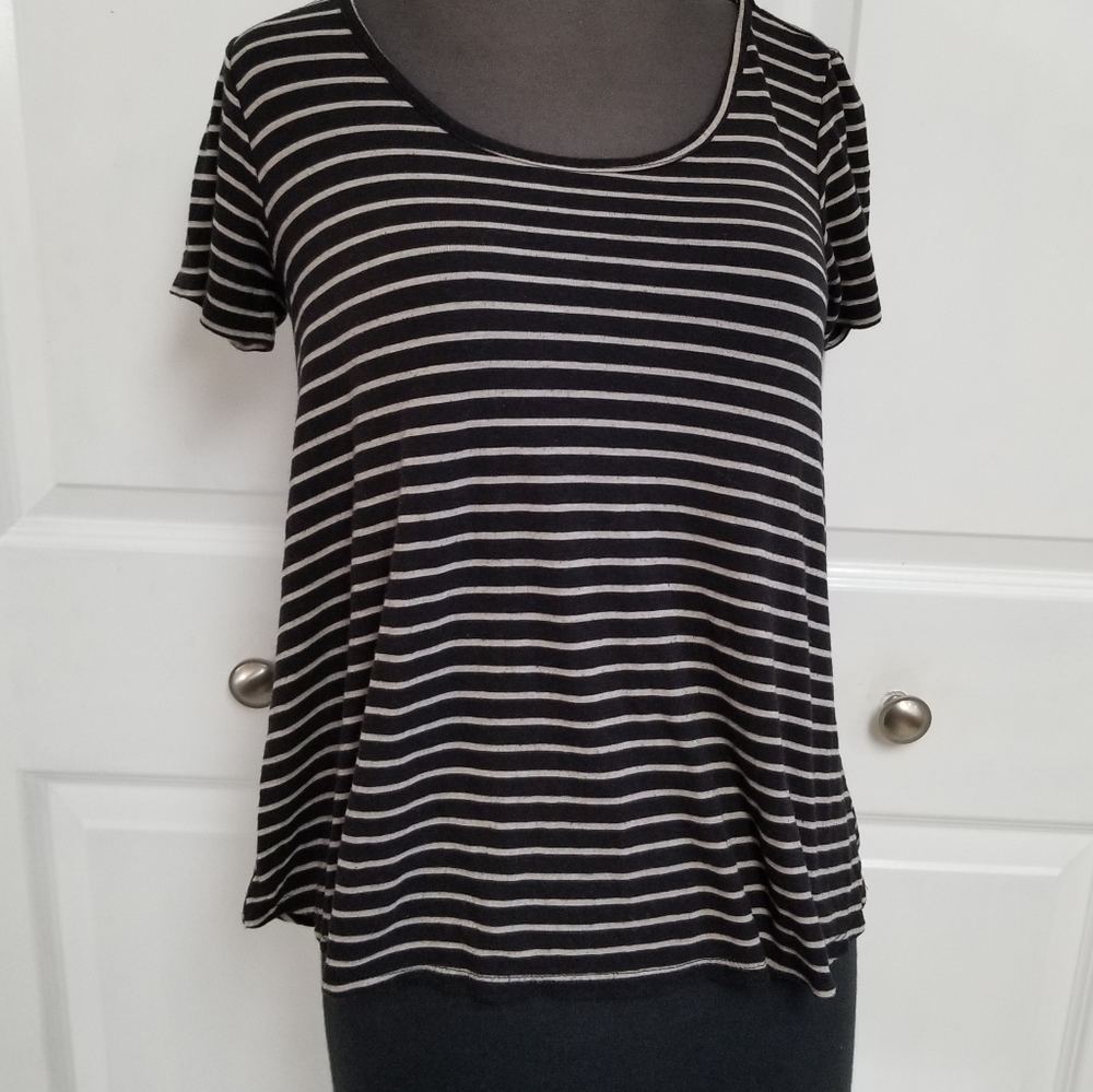 🛍 Forever 21 Woman's Small Top